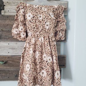 NWT Entro Flora & Fauna Dress Size M